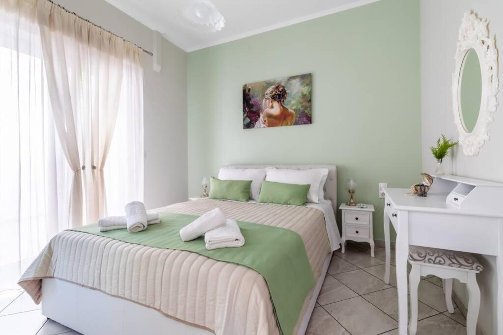 Meandros Apartment Garden View Skopelos Town Bagian luar foto
