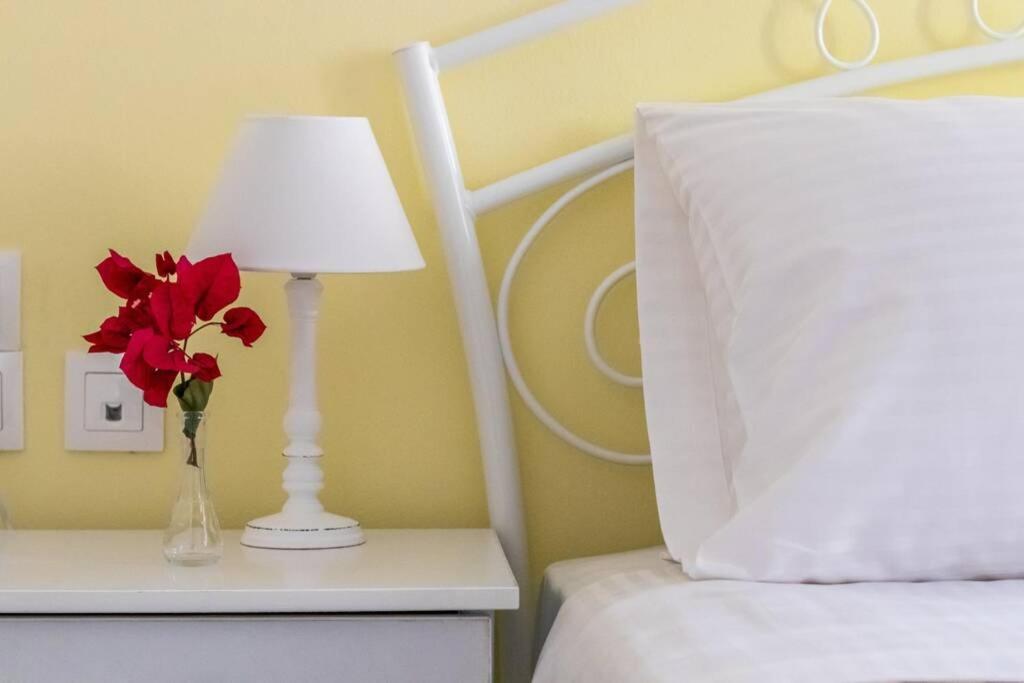 Meandros Apartment Garden View Skopelos Town Bagian luar foto
