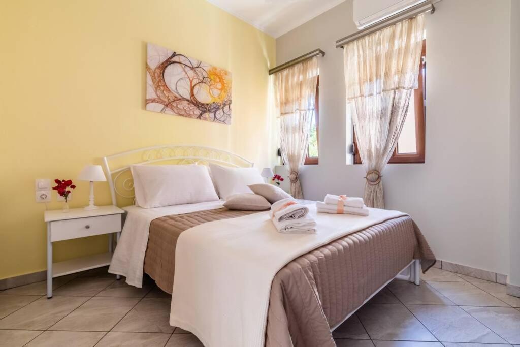 Meandros Apartment Garden View Skopelos Town Bagian luar foto